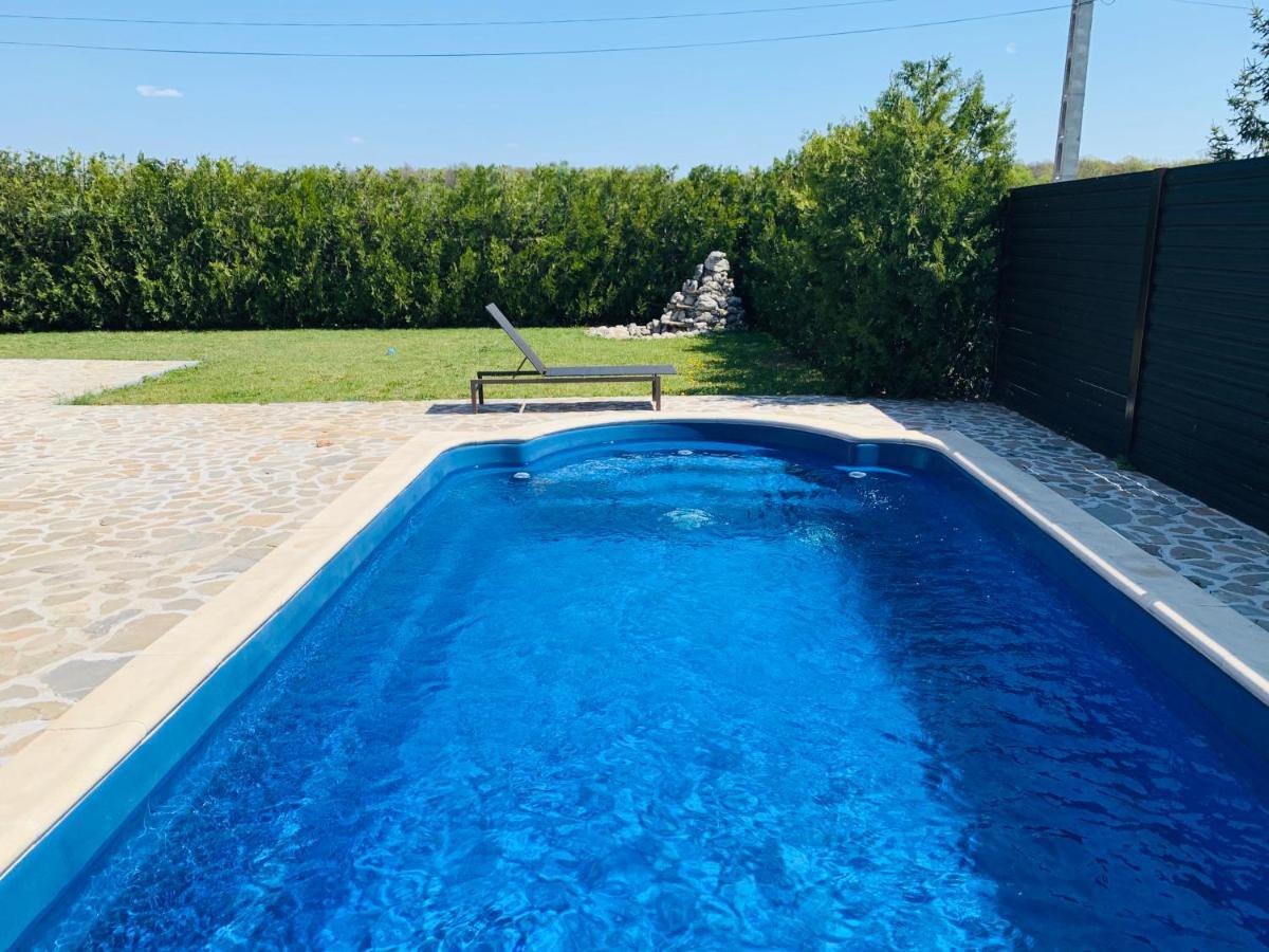 Gulia Luxury 3 Bedroom Pool Villa מראה חיצוני תמונה