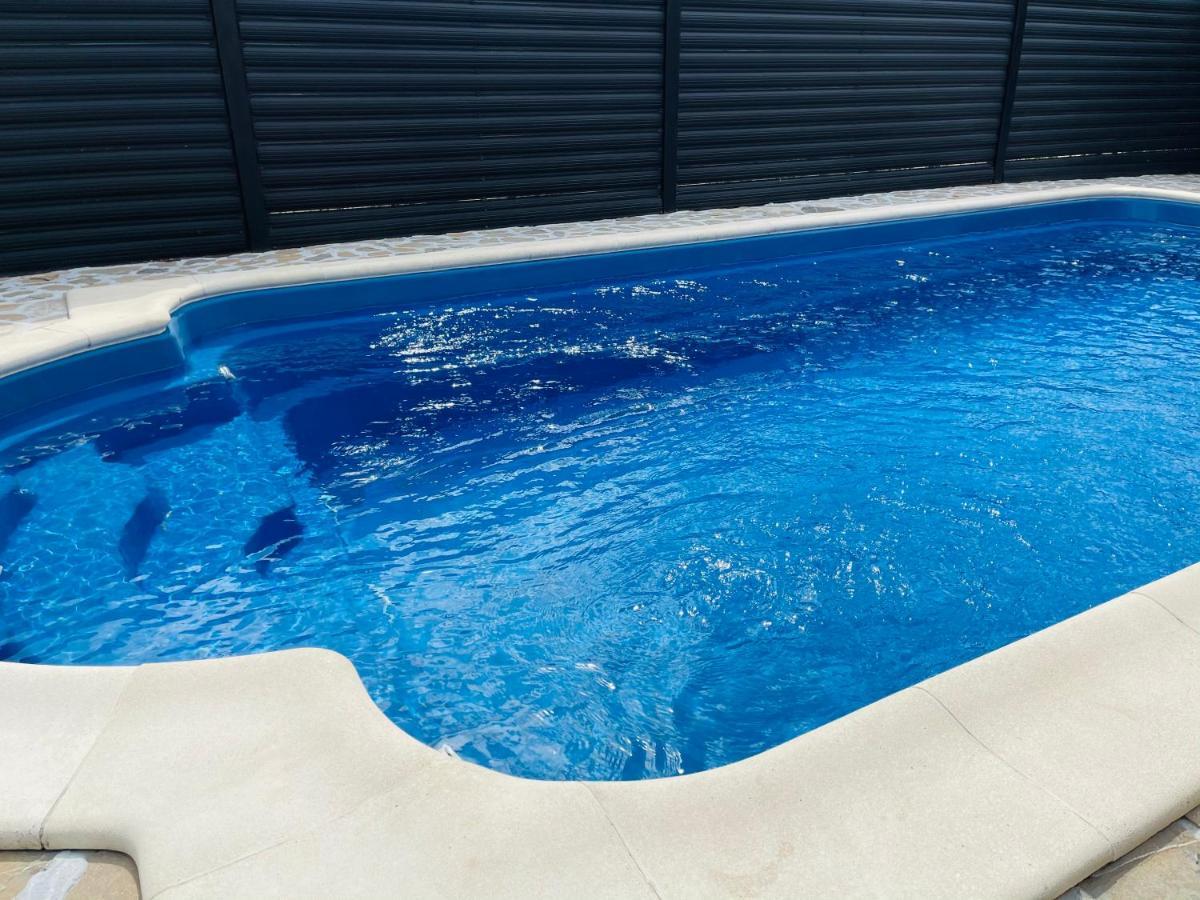 Gulia Luxury 3 Bedroom Pool Villa מראה חיצוני תמונה